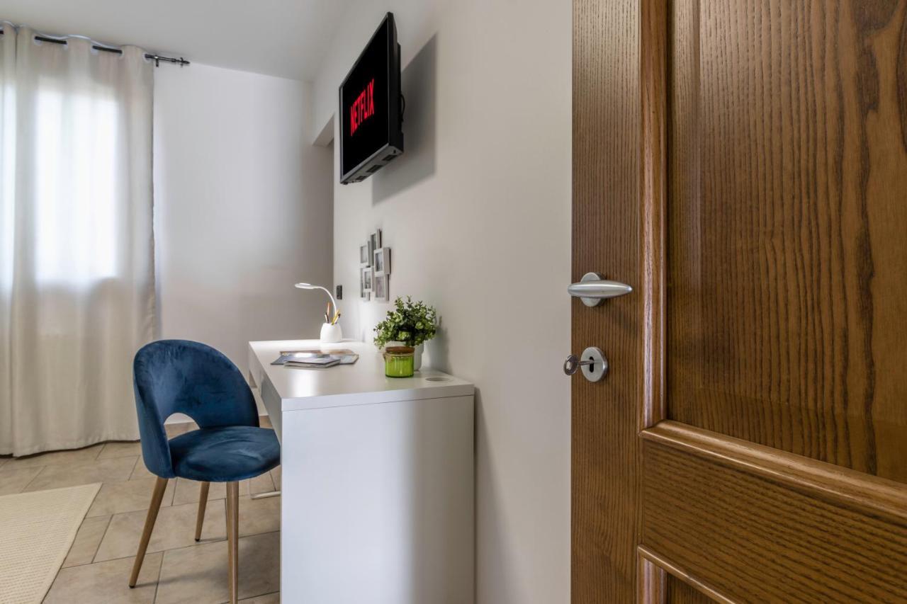 Wanderlust Apt In Villa Con Piscina - 45 Min Venezia - Zona Unesco Сан-Пьетро-ди-Фелетто Экстерьер фото