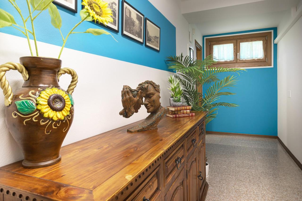 Wanderlust Apt In Villa Con Piscina - 45 Min Venezia - Zona Unesco Сан-Пьетро-ди-Фелетто Экстерьер фото