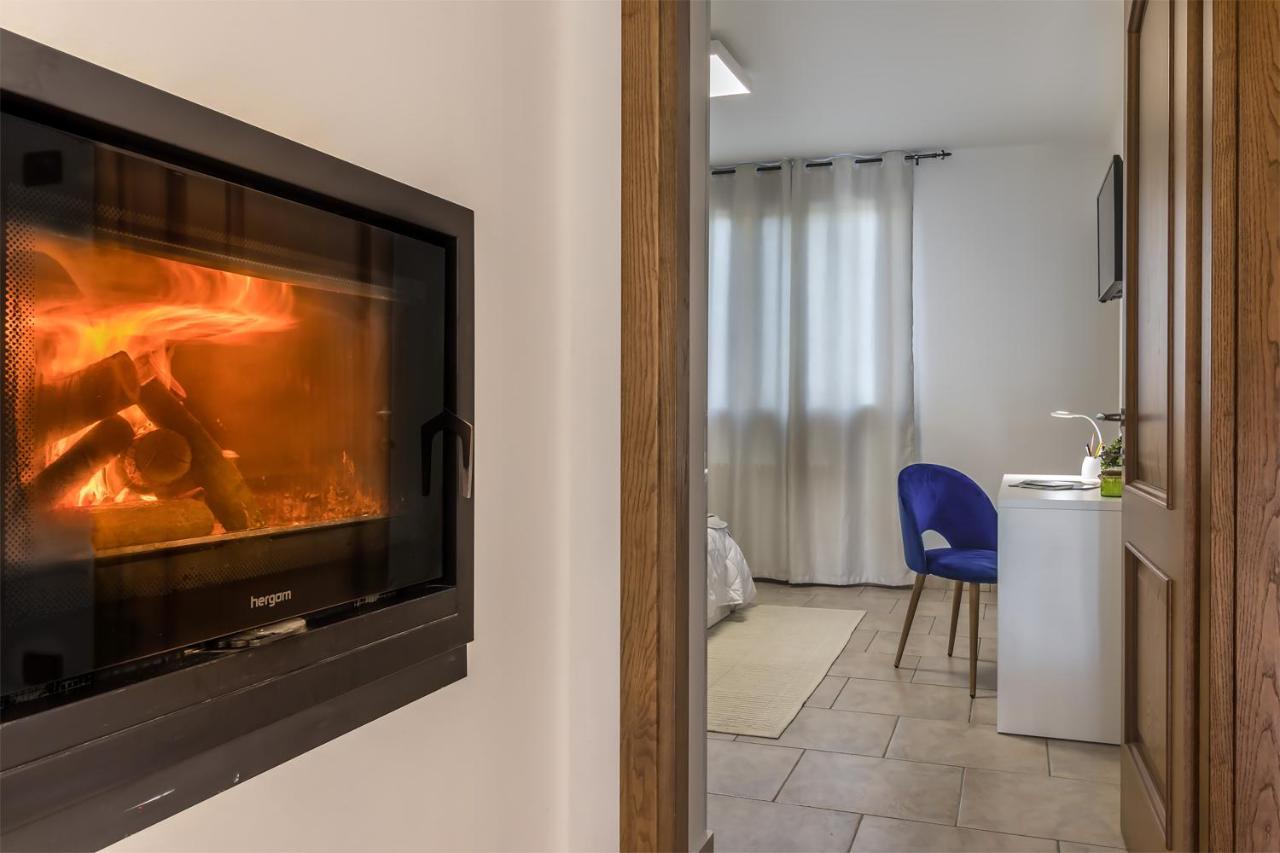 Wanderlust Apt In Villa Con Piscina - 45 Min Venezia - Zona Unesco Сан-Пьетро-ди-Фелетто Экстерьер фото